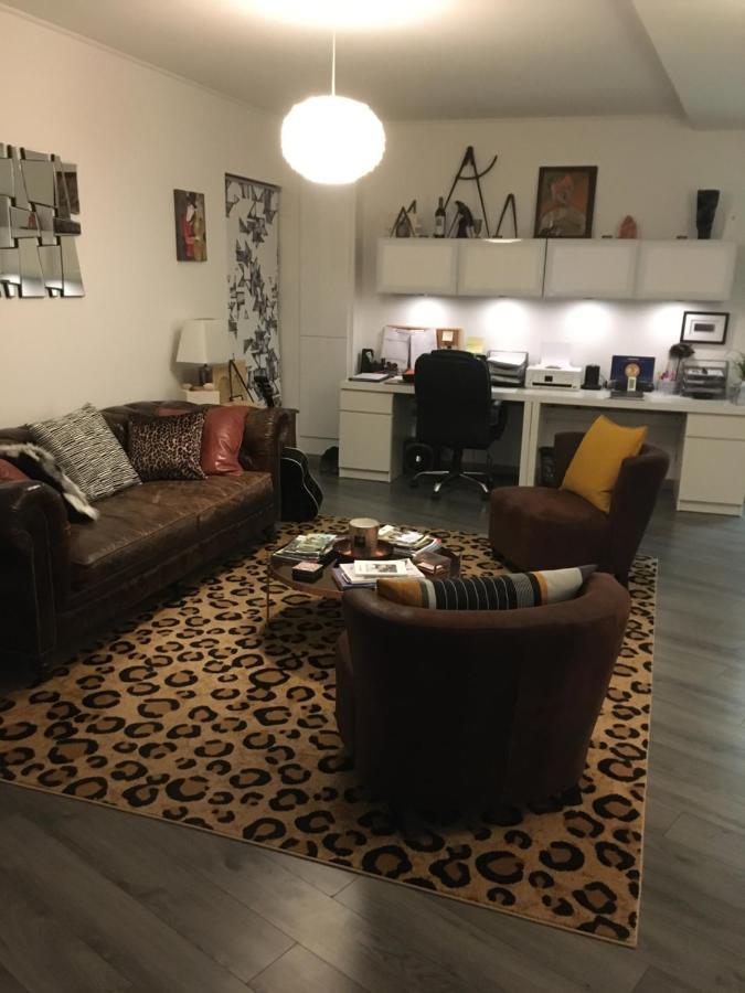 Les Halles Chambre D'Hotes Verteuil-sur-Charente Екстериор снимка