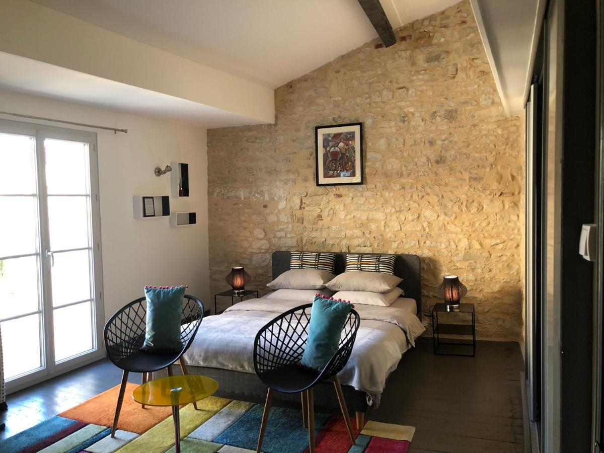 Les Halles Chambre D'Hotes Verteuil-sur-Charente Екстериор снимка